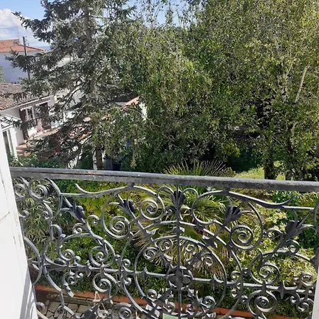 Cosy 100 M De La De Foncillon Apartmán